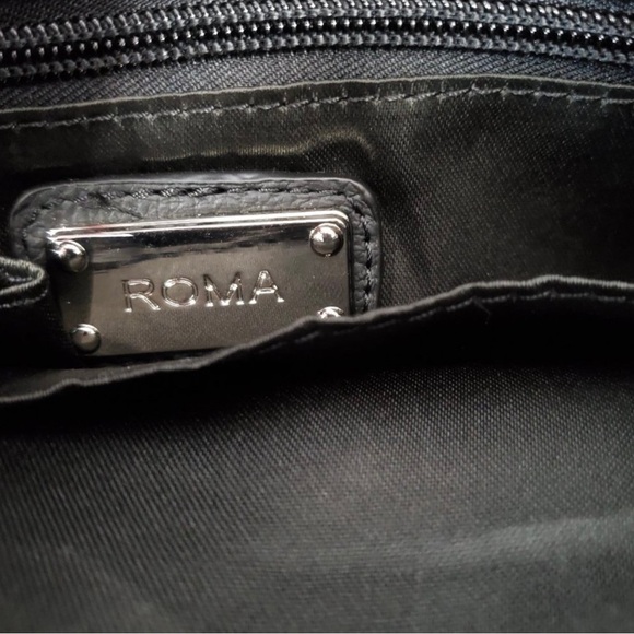 Roma woman’s black concealment genuine leather crossbody handbag zip closure - Picture 8 of 10